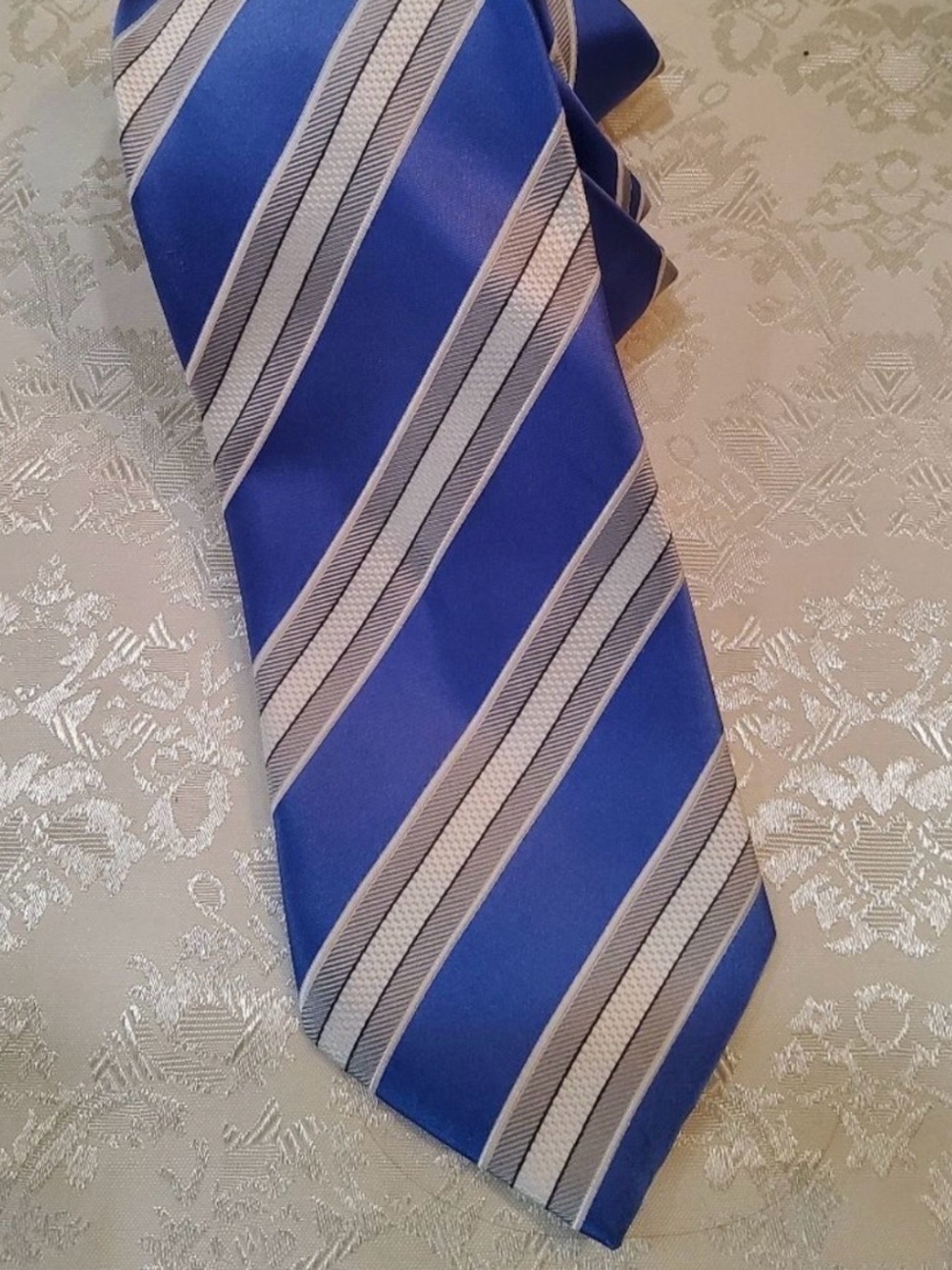 Donald J Trump Signature
Collection Silk Dress Tie